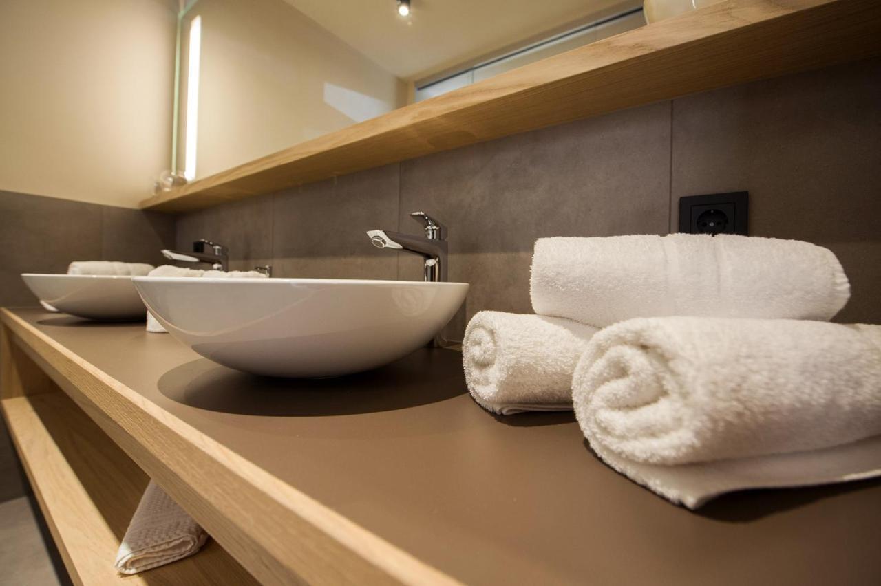 Haus Gregori Aparthotel Caldaro Bagian luar foto
