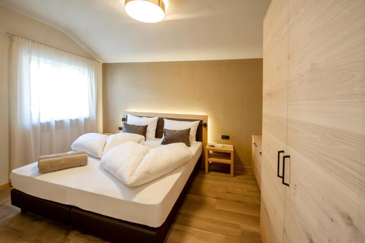 Haus Gregori Aparthotel Caldaro Bagian luar foto